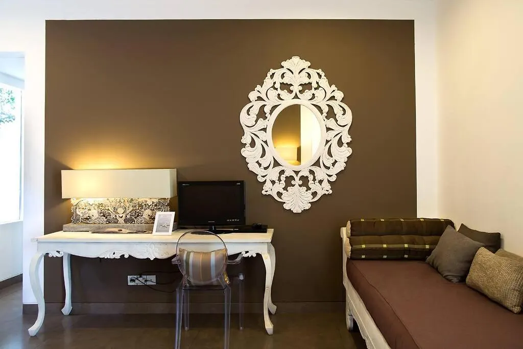 Villa Coklat 3Bdr. Drupadi Seminyak Семиньяк
