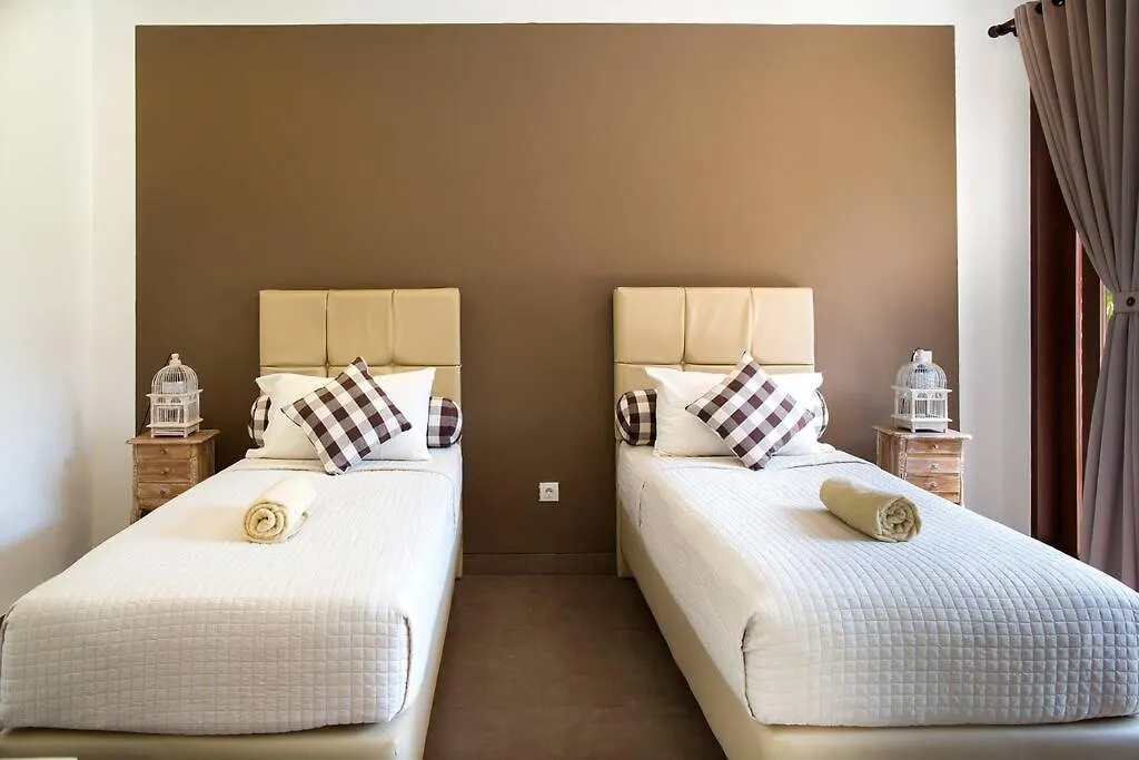 Villa Coklat 3Bdr. Drupadi Seminyak Семиньяк