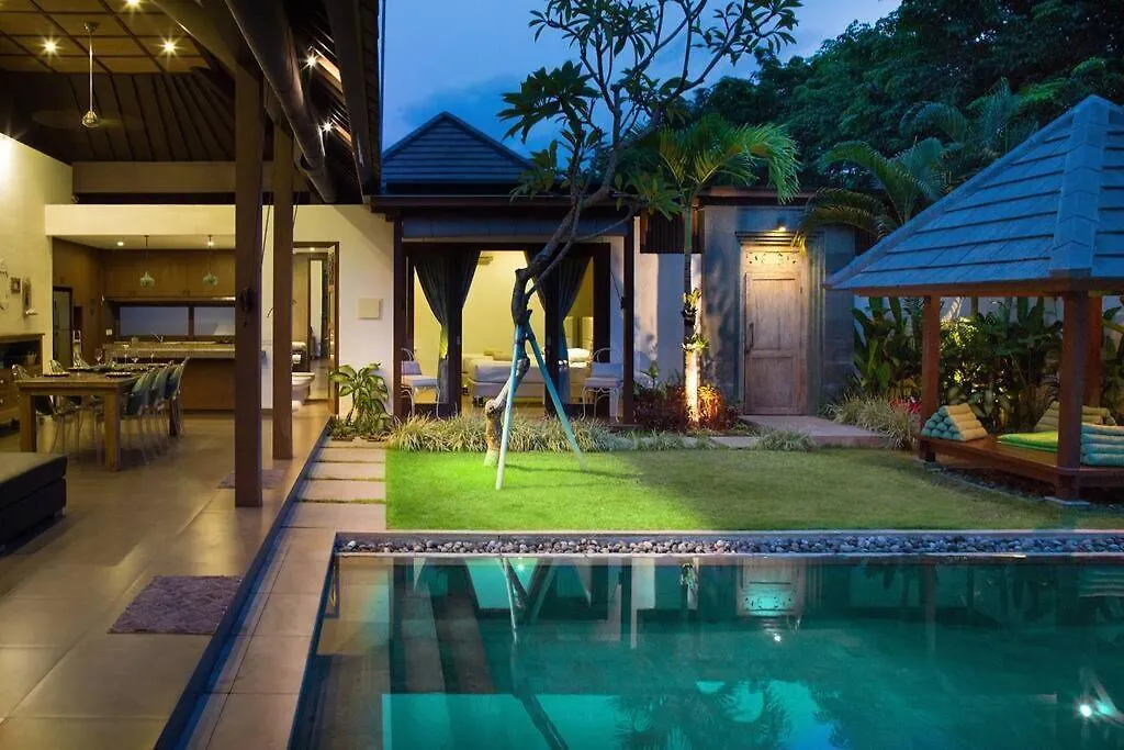 Villa Coklat 3Bdr. Drupadi Seminyak
